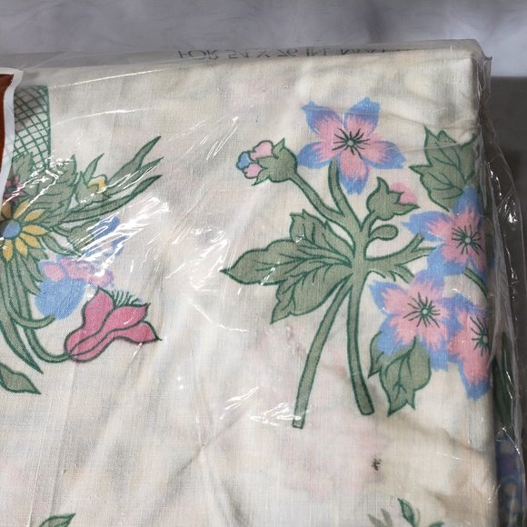 Vintage Dan River Sheet Set, Serenade Pattern - Picture 3 of 10